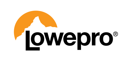 Lowepro Schriftzug mit oranger Bergsilhouette – steht für robuste Kamerataschen und smarte Transportlösungen, vertreten auf der Imaging World