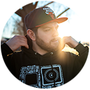 Portrait von Mike Suminski, Filmemacher und Fotograf aus Berlin, Speaker und Markenbotschafter in der Foto- und Filmindustrie.