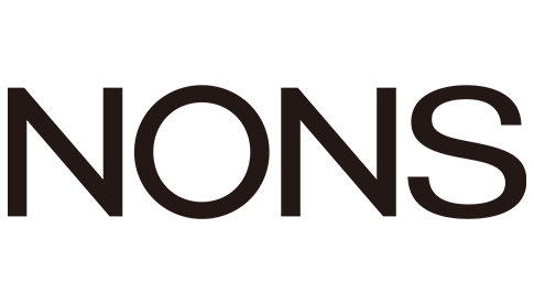 Logo von NONS: Schwarzer Schriftzug „NONS“ in klarer, moderner Typografie auf weißem Hintergrund