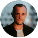 Thomas Kakareko, Street Fotograf aus Deutschland, fotografiert urbane Szenen in internationalen Metropolen.
