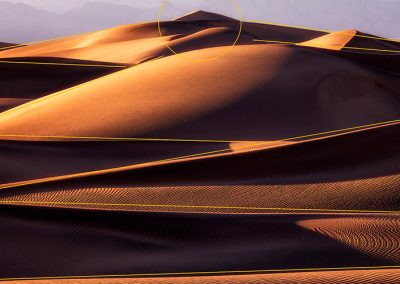 Sanddünen mit grafischen Linien und Lichtführung, analysiert von Nicolas Alexander Otto.