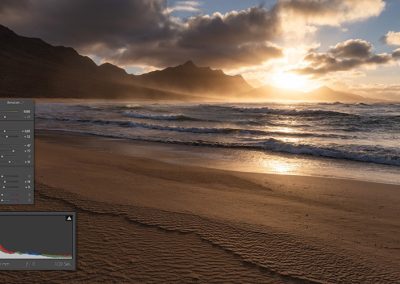 Küstenaufnahme mit Lichtanpassungen in Lightroom, sichtbare Bearbeitungsregler.