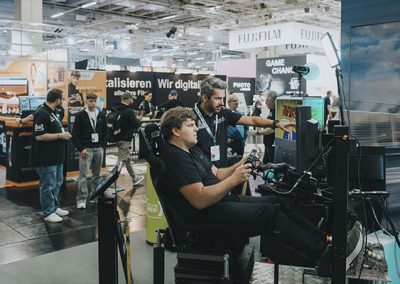 Gaming Playground mit Besuchern auf der Imaging World